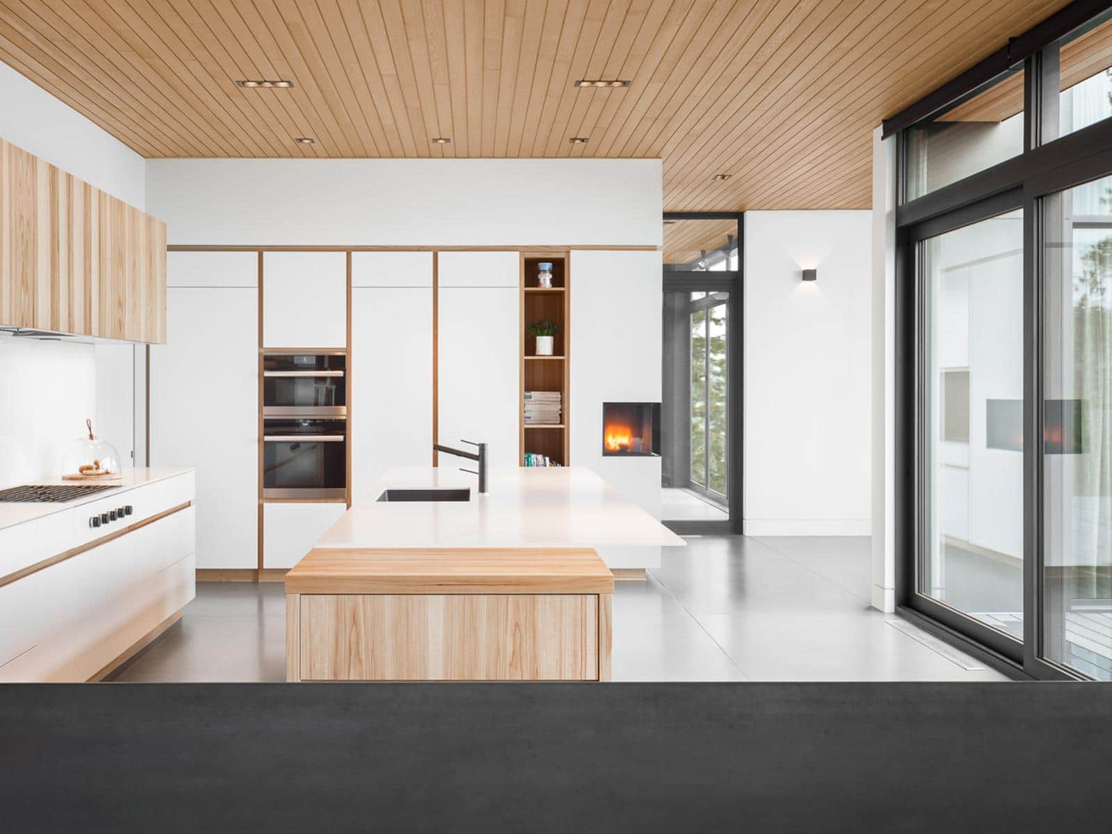 Kitchen with Stûv B-95 CG