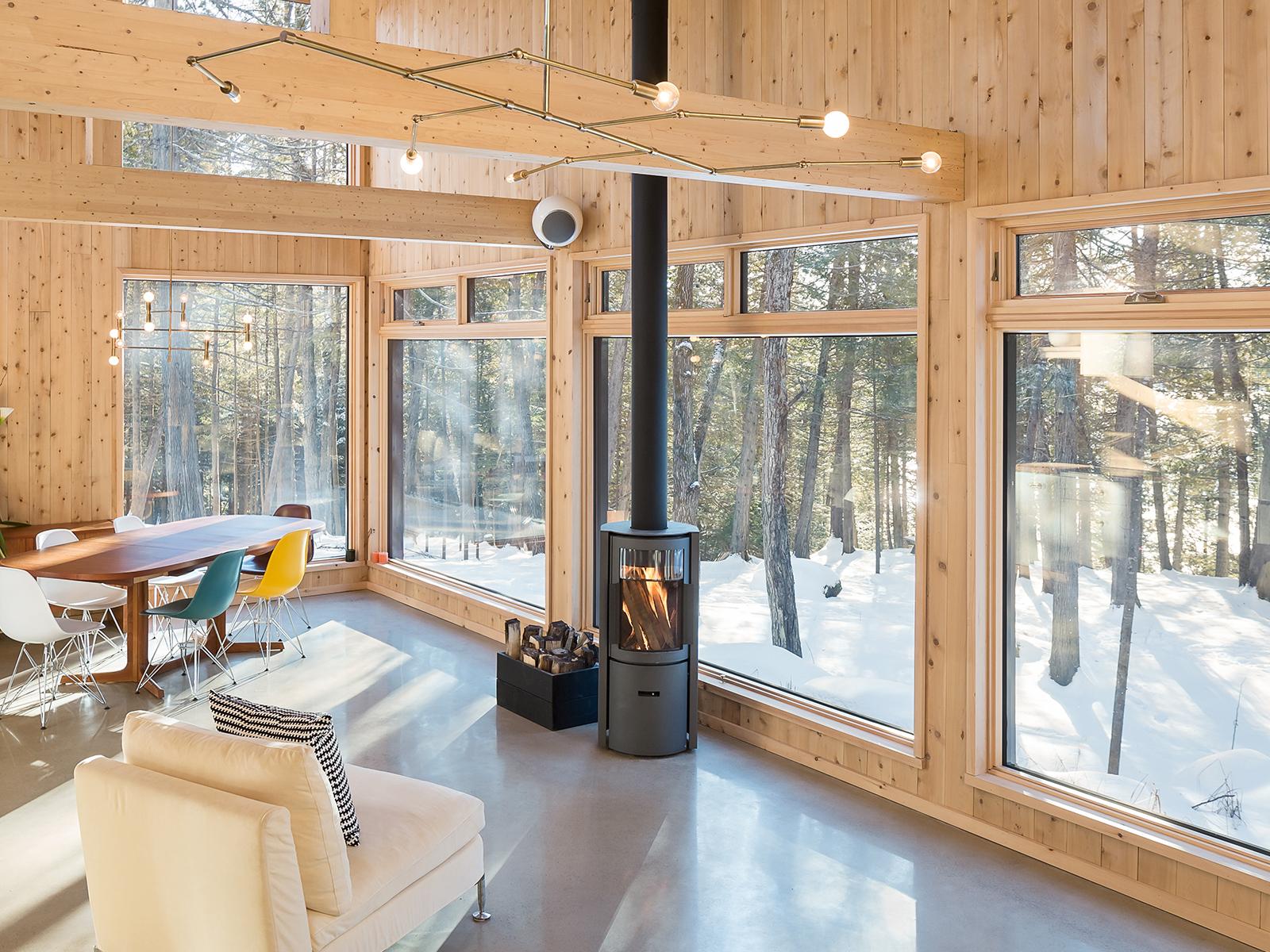 Stûv 30-compact | Photo: Ulysse Lemerise | Architecture: La Firme